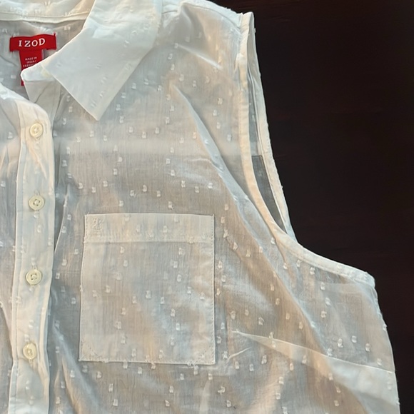 Izod Sleeveless Shirt - Picture 3 of 8